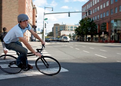 Montague Boston folding bike right turn