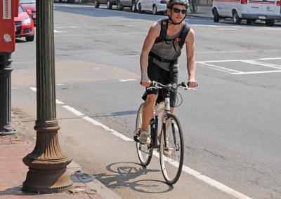 2015 Montague Crosstown folding bike riding the city