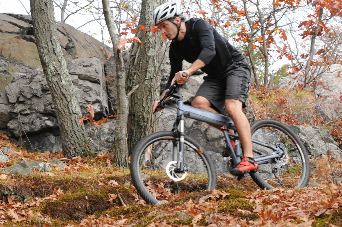Montague Paratrooper Highline riding along ridge